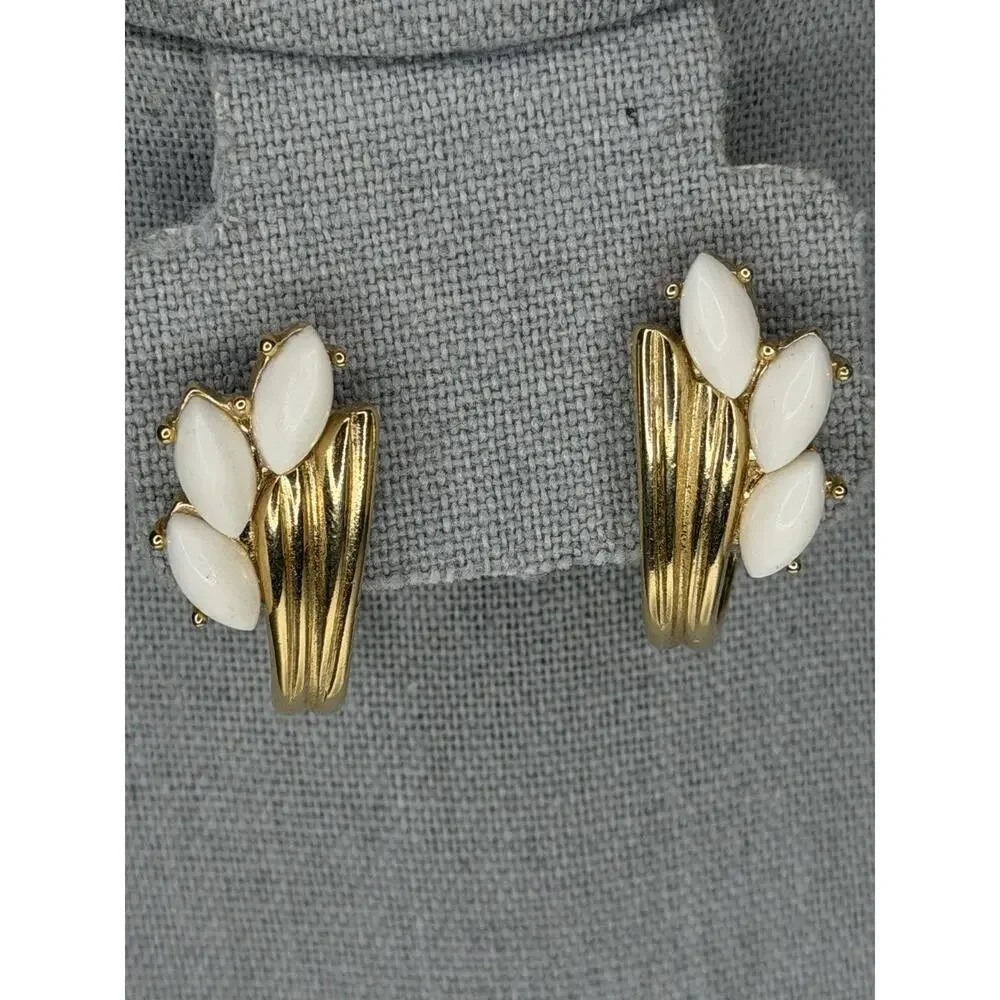 Vintage Trifari Gold Tone White Milk Glass Oval Hoop Earrings